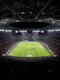 棋牌游戏中的“先发优势”：在不同规则下，先手与后手的胜率差。（棋牌游戏的先手效应：不同规则下先后手胜率的差异）